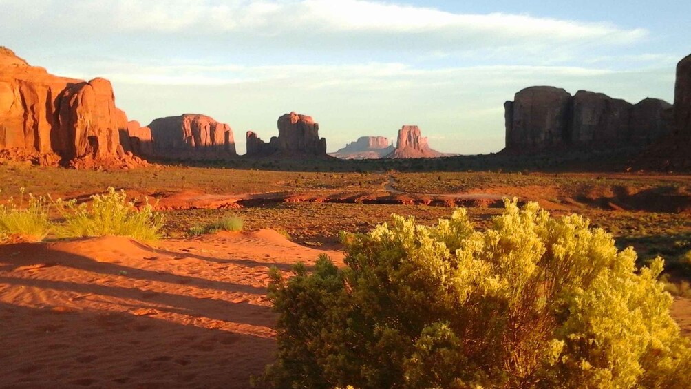 Picture 4 for Activity Monument Valley: Scenic 3.5-Hour Cultural Tour