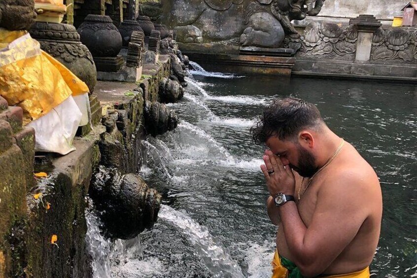 Tirta empul holy water temple