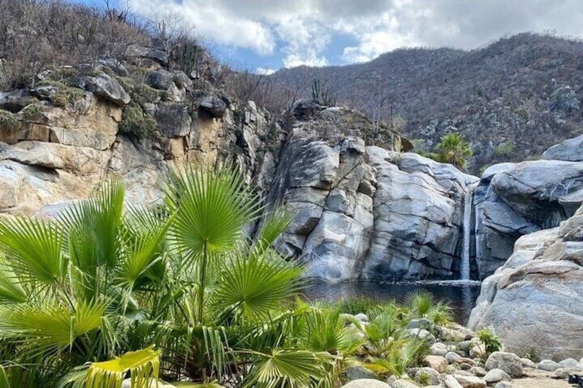 Private Group Tour to Waterfall and Hot Springs in Santiago