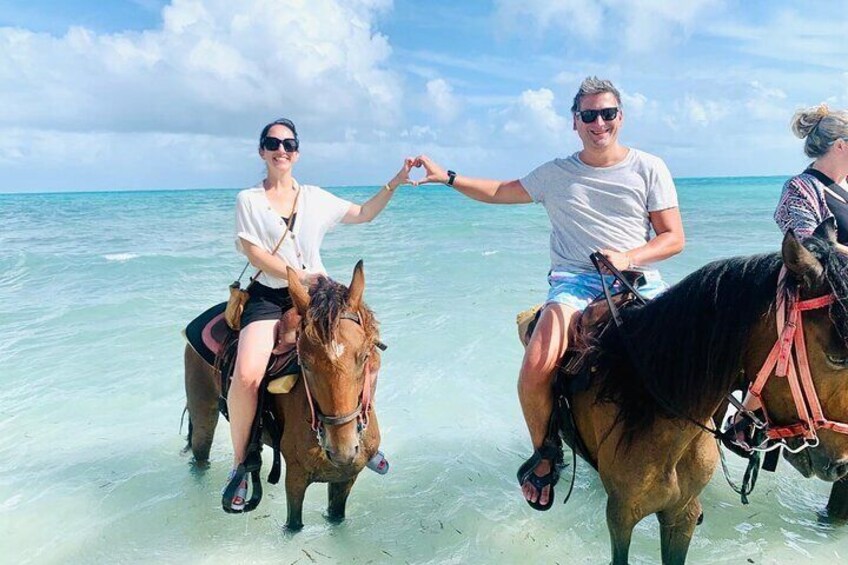 As the sun kisses the horizon, let’s create our own love story in the golden glow of Turks and Caicos. ❤️