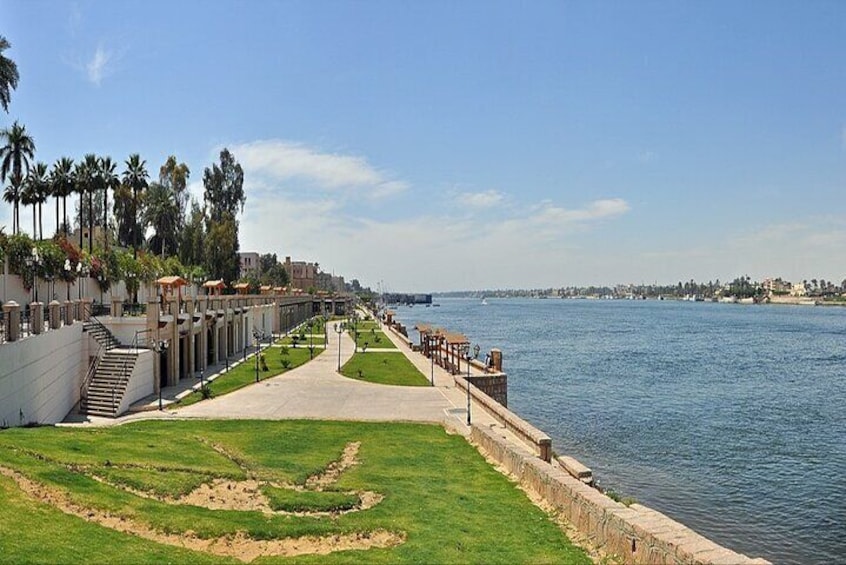 Private Tour of Luxor City with Traditional Carriage