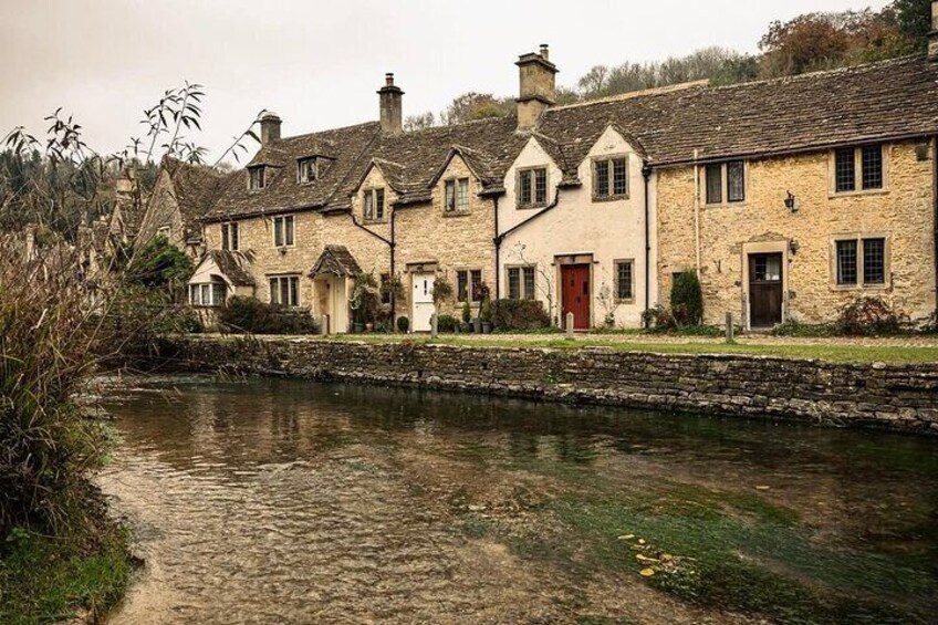 Full Day Private Trip to Stonehenge, Bath, and Cotswolds