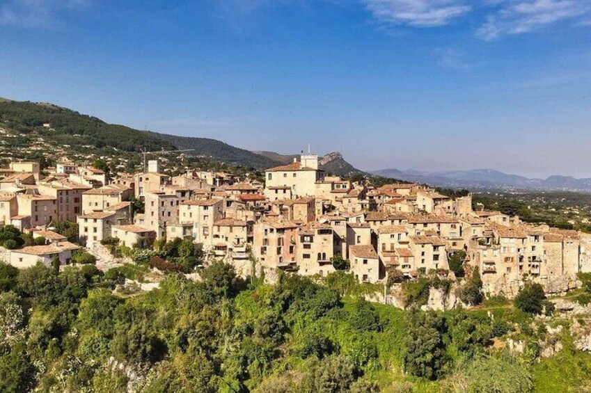 From Cannes, Provencal Escape from Villages to Villages 