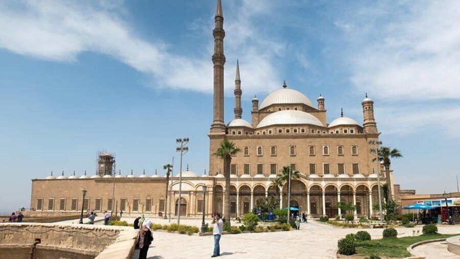 Uncover Hidden Gems Private Tour of ElMoez Street and ElGohraya