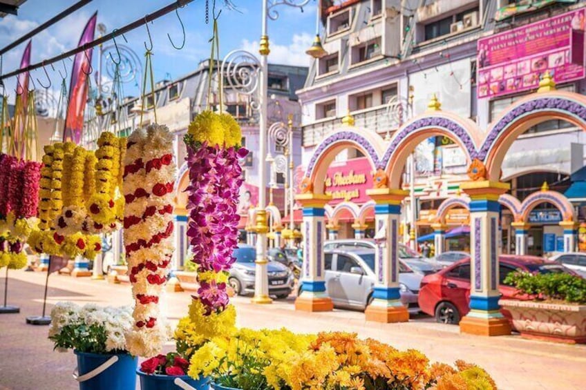 Little India Walking and Sightseeing Tour with Lunch