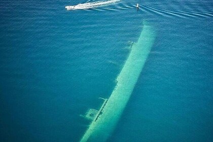 Sarandë: Explore Bays with Swim Stops, Snorkel at WWII Shipwreck