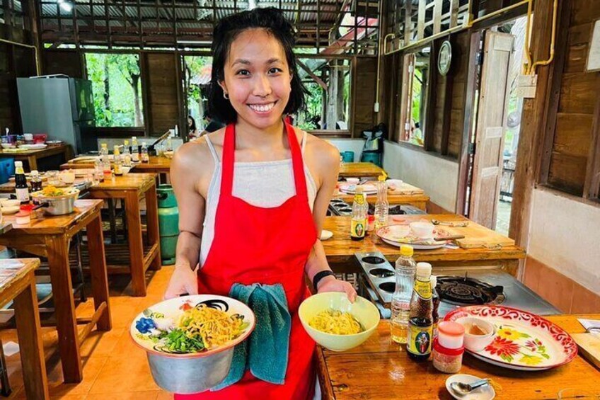 Chiang Mai Thai Cooking Organic Farm with Local Market Tour