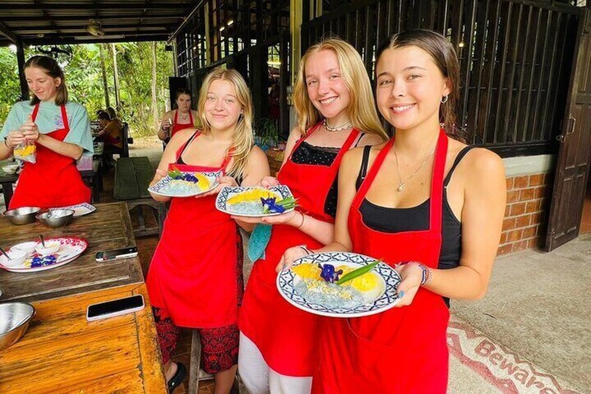 Half Day Chiang Mai Thai Cooking Class with Market & Farm