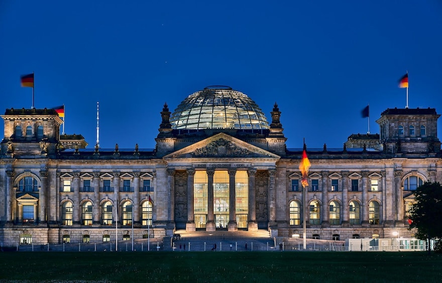 Discover Berlin: Sightseeing Tour with DDR Museum Ticket