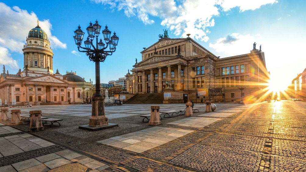 Discover Berlin: Sightseeing Tour with DDR Museum Ticket