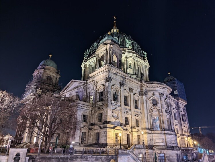 Discover Berlin: Sightseeing Tour with DDR Museum Ticket