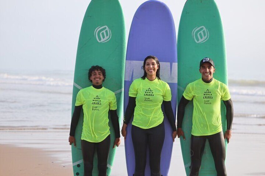 Surfing in Essaouira with local pros 