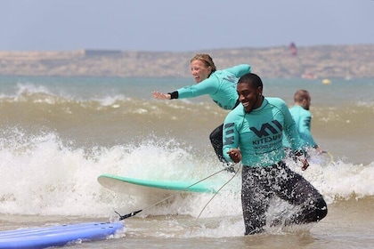 Beginner Surf Lessons in Essaouira – Easy & Fun