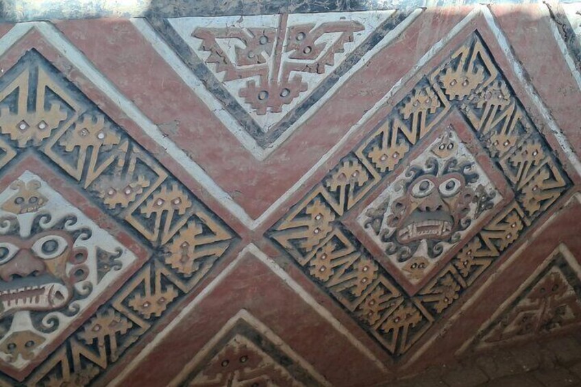 Huaca de la Luna Murales