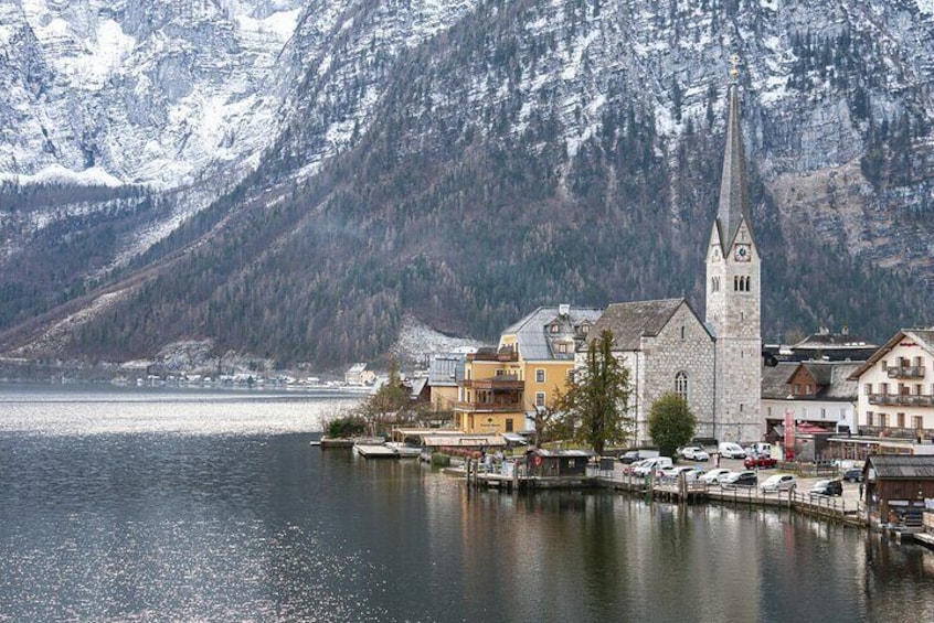 Private Skiing in the Alps with Salzburg and Hallstatt from Vienna