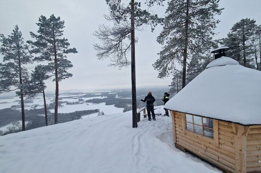 Snowmobile tour