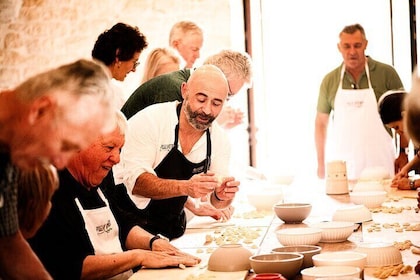 Authentic Pasta and Bread Cooking Experience in Bari Farmhouse