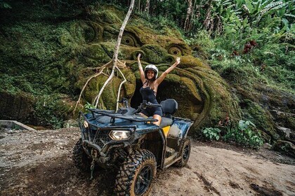 Udforsk Gorilla Cave ved ATV i Ubud - Monkey Forest og Waterfall