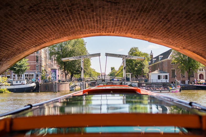 Amsterdam: 1-Hour Canal Cruise from Central Station