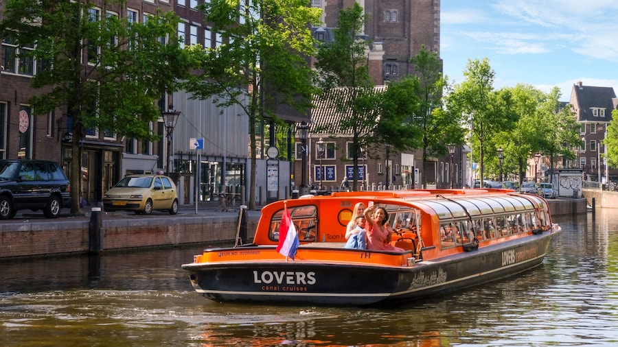 Amsterdam: 1-Hour Canal Cruise from Central Station