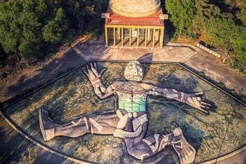 Cable Car in Chapultepec Pantheon and Hidden Art of Caracas 