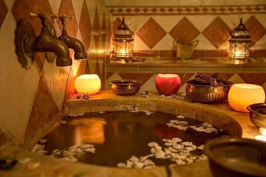 Alanya: Turkish Bath with Foam and Aromatherapy Massages
