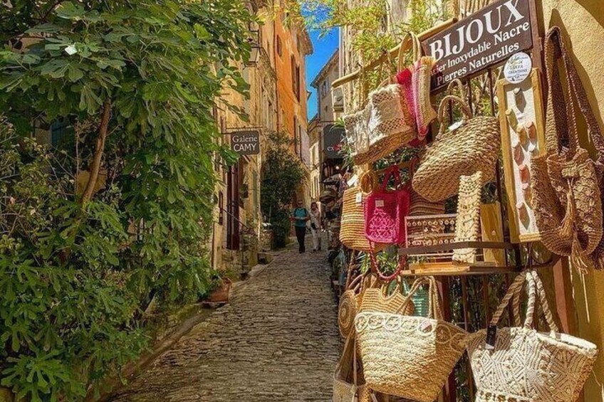 Cobblestone streets of Gordes