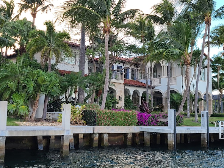 Fort Lauderdale: Millionaire's Homes and Megayachts Cruise + Free Drink 