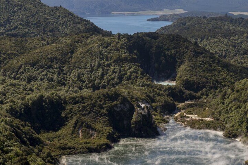 Volcanic Helicopter Tour in White Island and Mount Tarawera