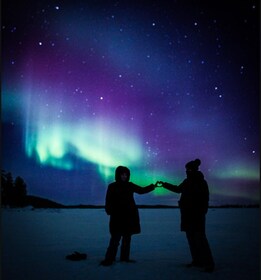 Saariselkä: Aurora Hunting & Photography Tour By Minivan