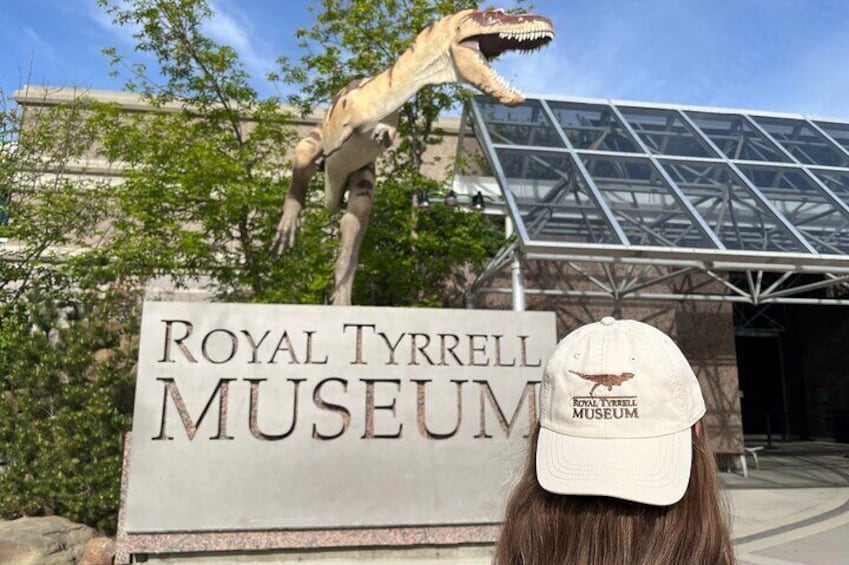 Day of Dinosaurs and Hoodoos From Calgary to the Badlands