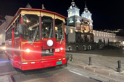 Tour en Trolley por Quito y Mitad del Mundo