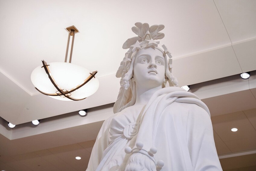 Capitol Hill Tour: Inside Supreme Court, Library & Capitol