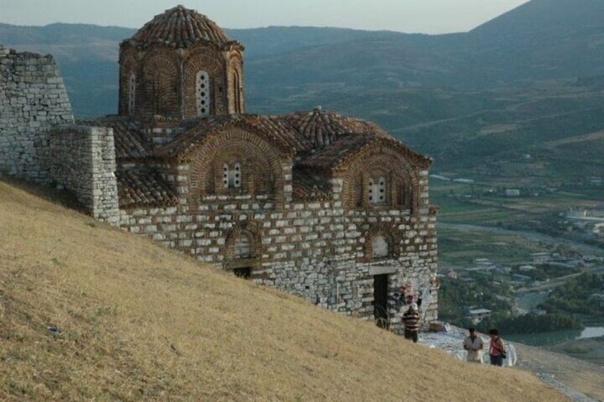 Shentriadha Church(Holy Trinity Church)