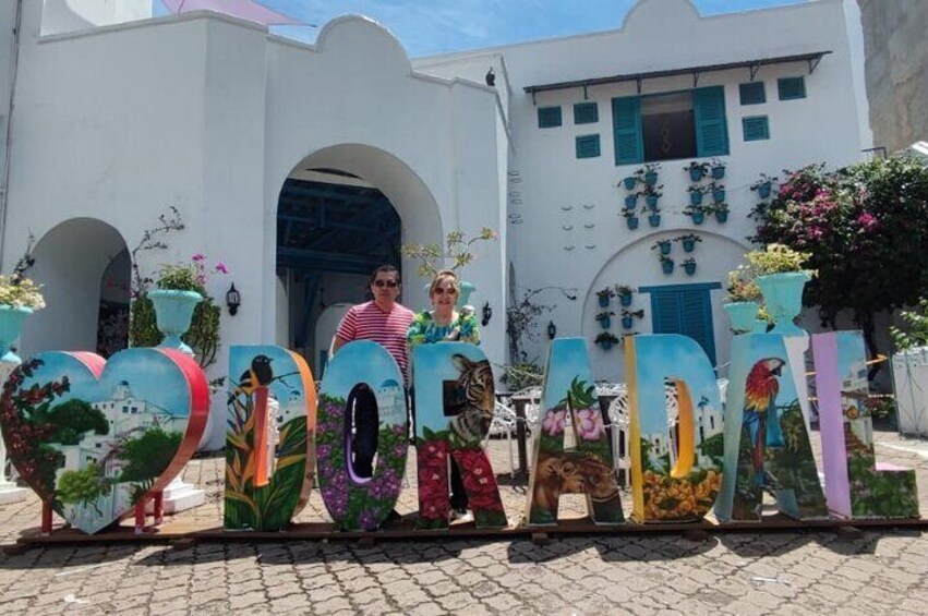 2-Day Napoles Private Tour with Guide and Car Plus Hotel