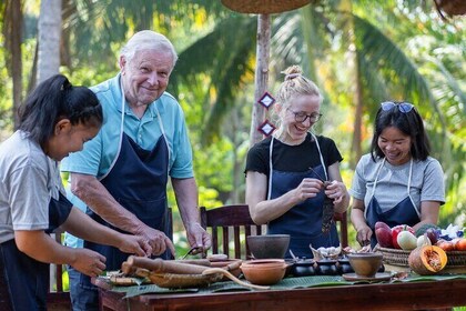 Luang Prabang Cooking, Pottery & Candle Experience