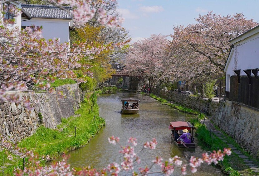 From Nagoya: Castles and Canals in Hikone and Omi Hachiman