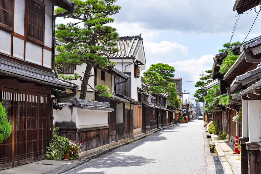 Picture 7 for Activity From Nagoya: Castles and Canals in Hikone and Omi Hachiman