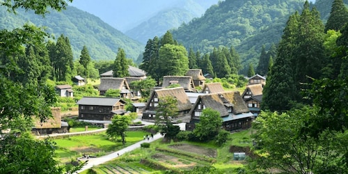 From Nagoya: Hida Takayama and World Heritage Shirakawa-go