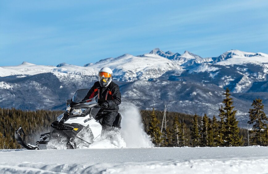 Picture 1 for Activity Laurentian Mountains: Guided Snowmobile Experience