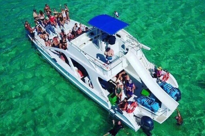 Private VIP boat party with open bar