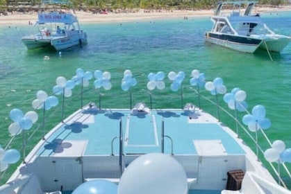 Private Cruise Party with Drinks and Snorkelling in Punta Cana