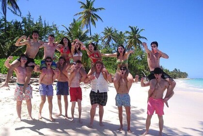 Private Cruise Party with Drinks and Snorkeling in Punta Cana