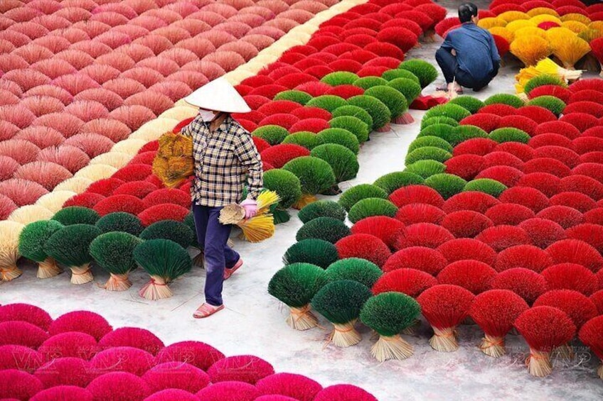 Hanoi City Small Group Tour and Incense Village 