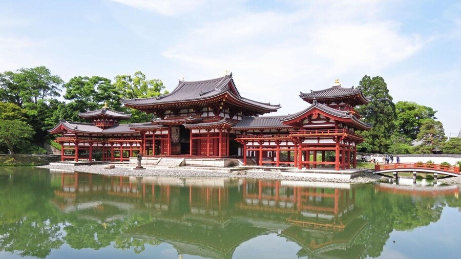 Uji's Romance: Byodo-in, Tea and the Legacy of Genji's Tales