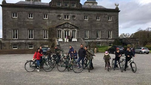 Westport: Stories, Legends & History E-Bike Tour