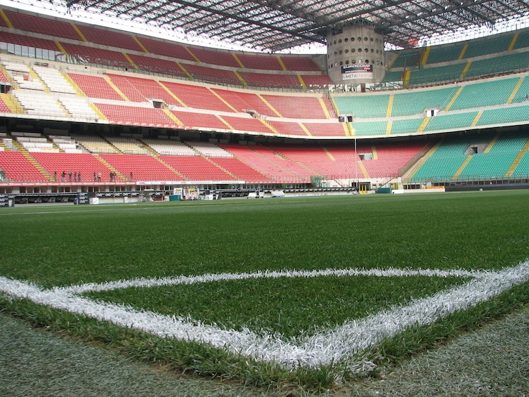 Milan: Official San Siro Stadium and Museum Guided Tour