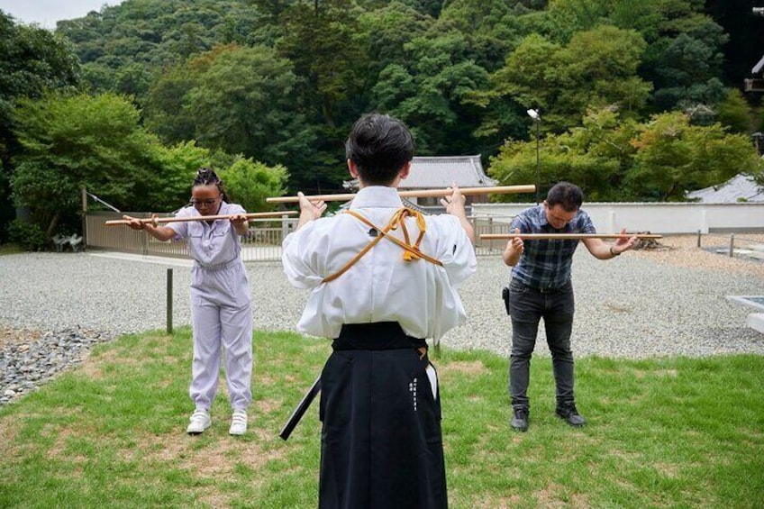3 Hours Swordsmanship Guided Tour in Osaka