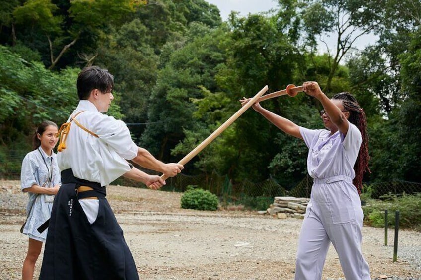 3 Hours Swordsmanship Guided Tour in Osaka