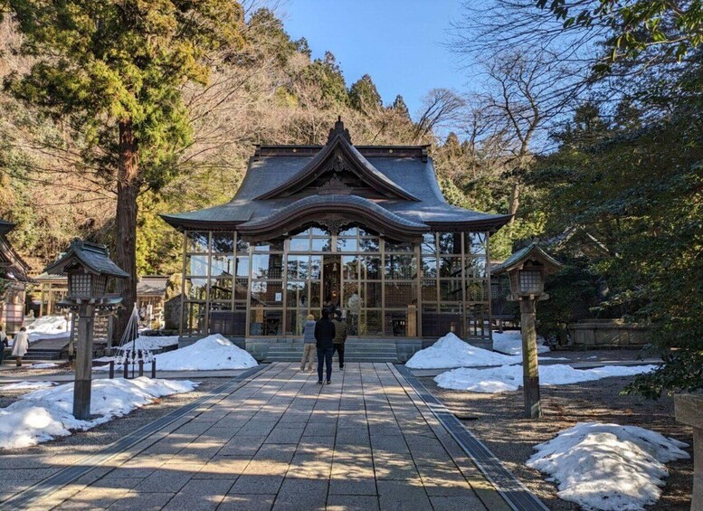 From Kanazawa: Temples, Panoramic Landscape and Butterflies